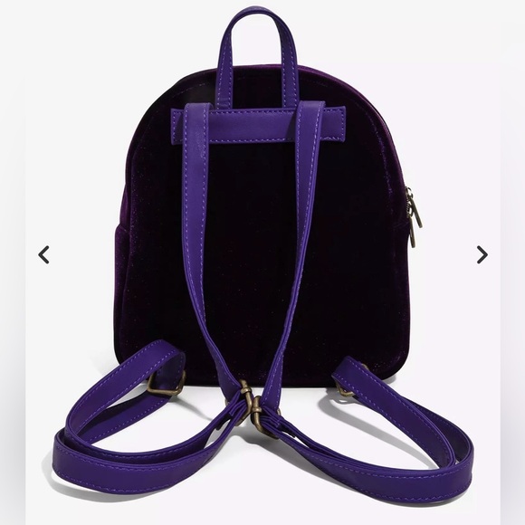 Loungefly Her Universe Disney Villains Ursula Velvet Mini Backpack - Picture 7 of 8